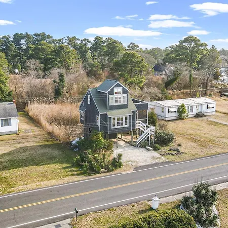 Cozy Nest - Waterview, Pet Friendly, Screened Porch